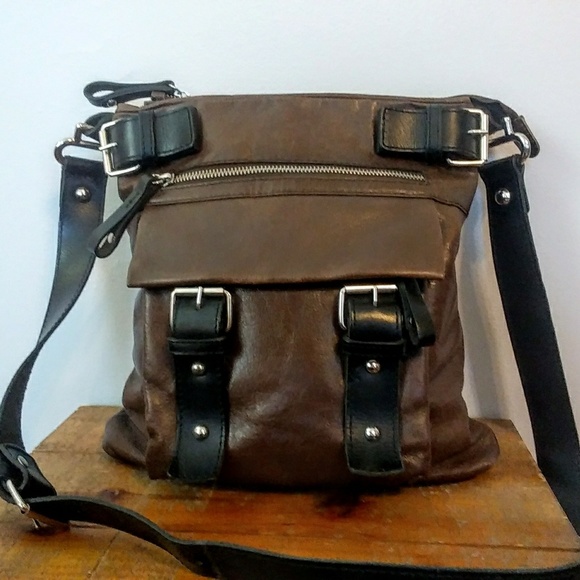 Tano Handbags - Tano Leather Crossbody Bag